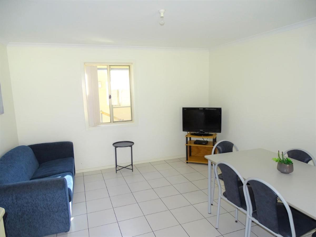 במוטל Port Moonta Moonta Bay Cabins מראה חיצוני תמונה