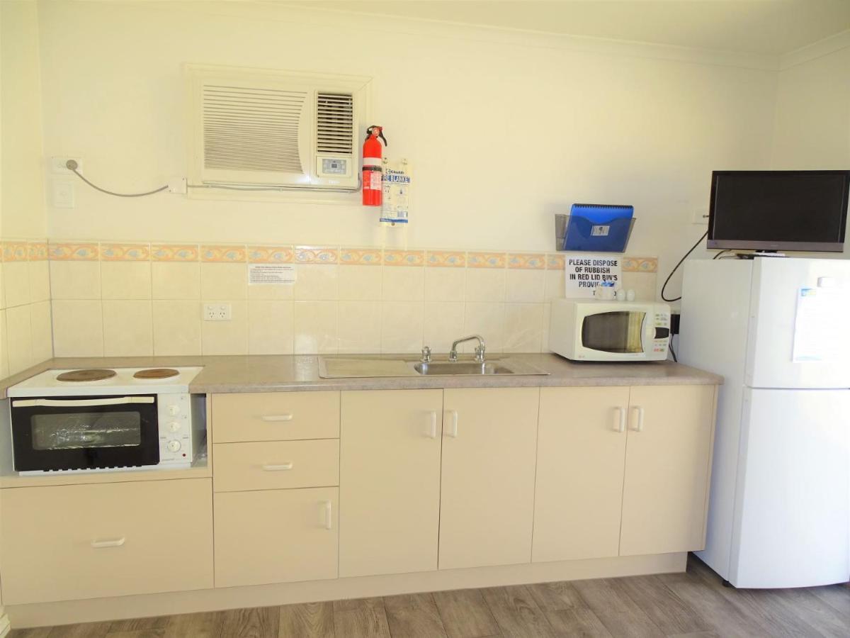 במוטל Port Moonta Moonta Bay Cabins מראה חיצוני תמונה